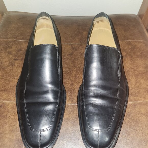 Shoes - Picture 3 of 5